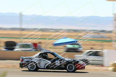 media/Oct-01-2022-Team Topak Racing (Sat) [[f860fb51be]]/2-Inter Low 2/session 2 turn 11/